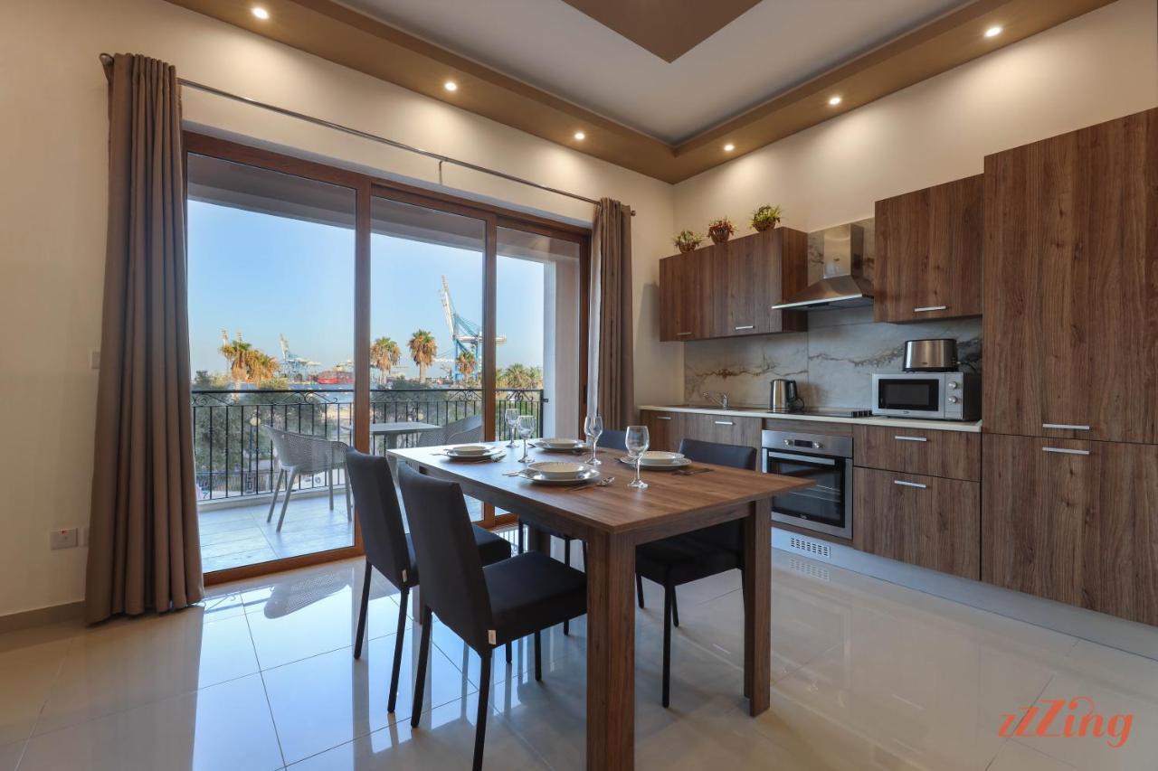 Gem Beachfront Apt With Amazing Bay And Sea Views Birzebbuga Exterior photo